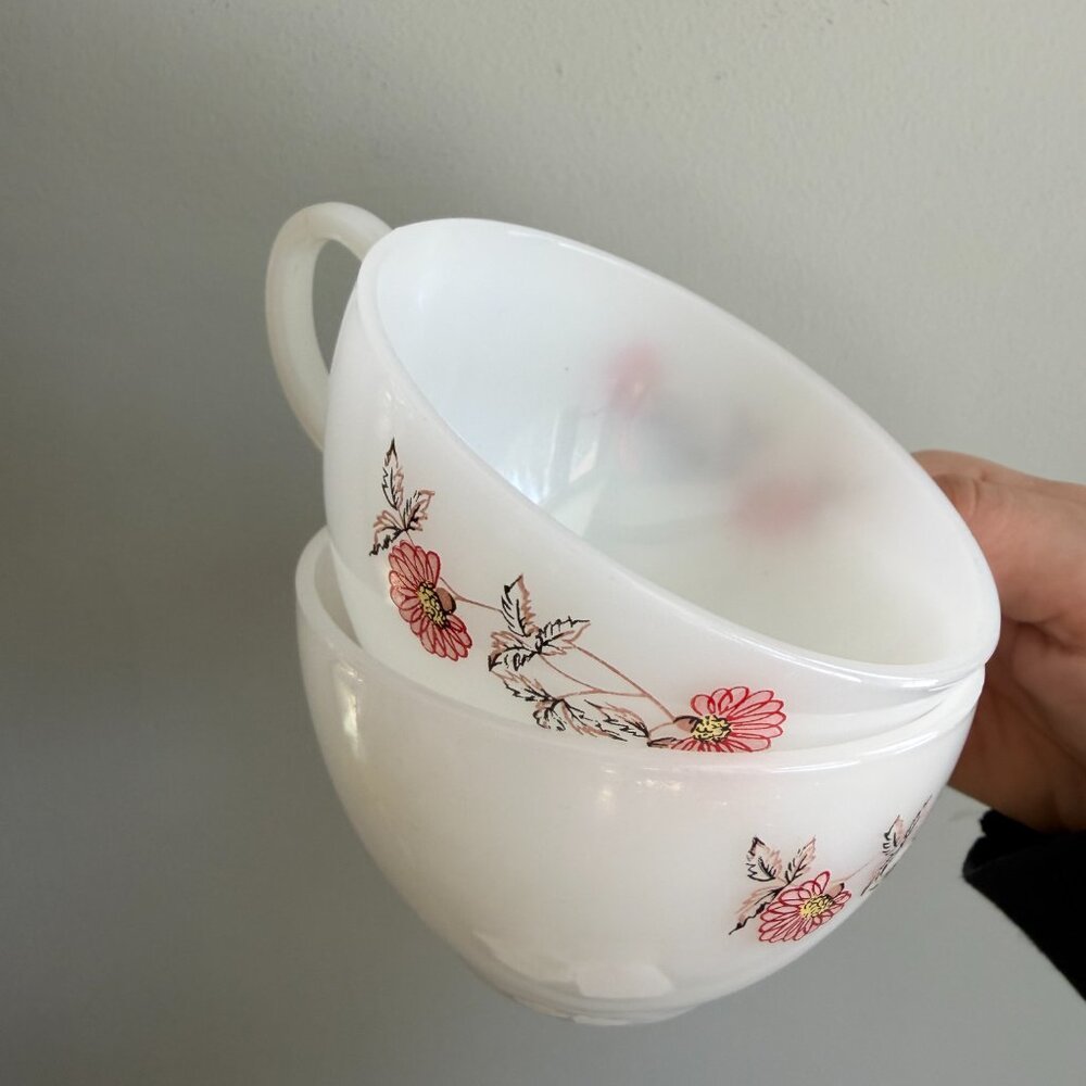 3/$30 🌟 Vintage Fire King 2 Set Fleurette Ovenware Milk Glass Cups - Picture 8 of 9